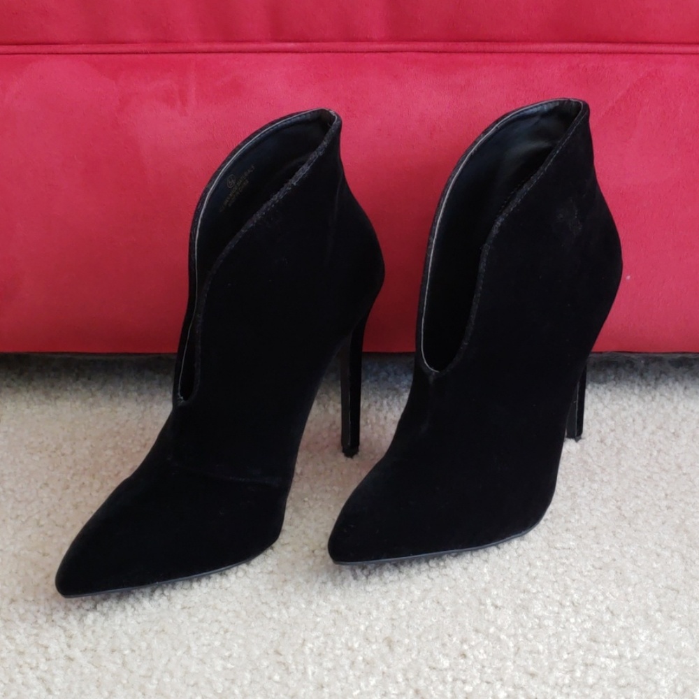 Black heels